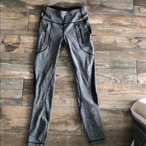 Lululemon pants size 2